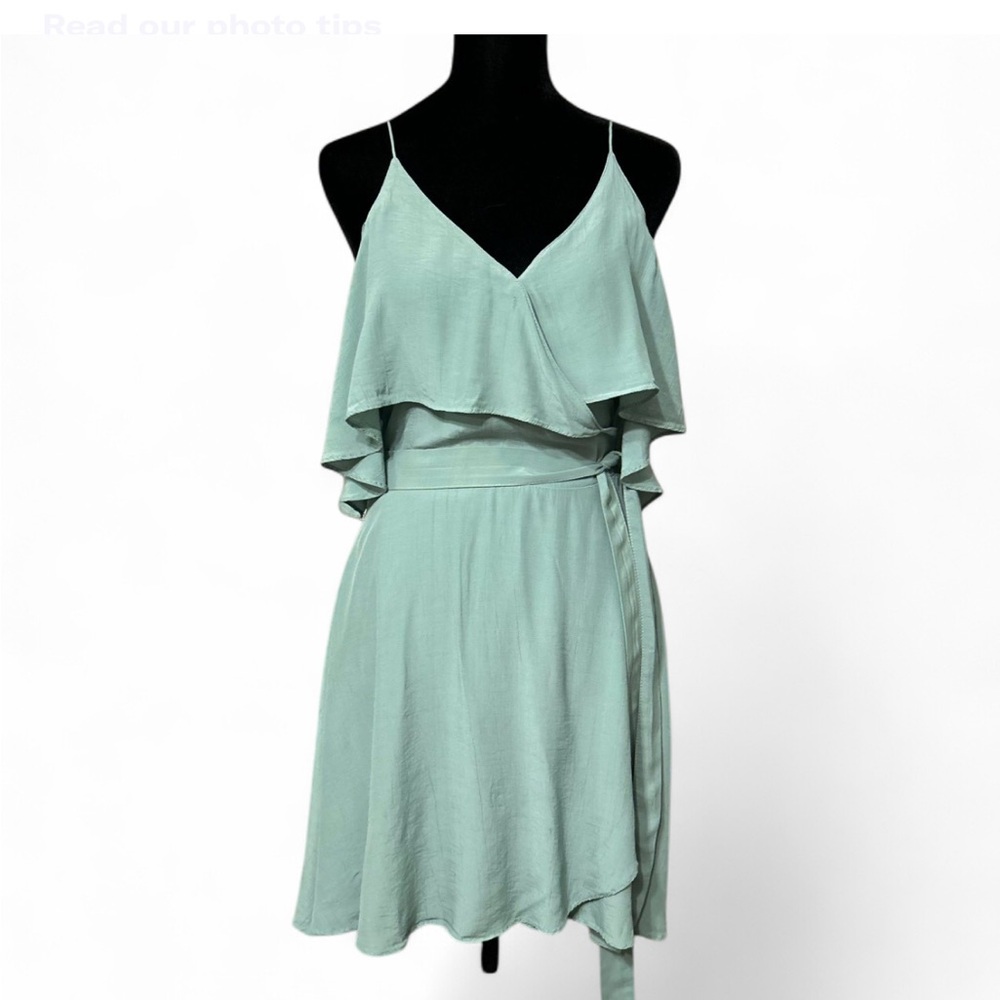 S/W/F Elegant Mint Green Sleeveless Dress S, W/Straps, Criss-Cross  V Neck.